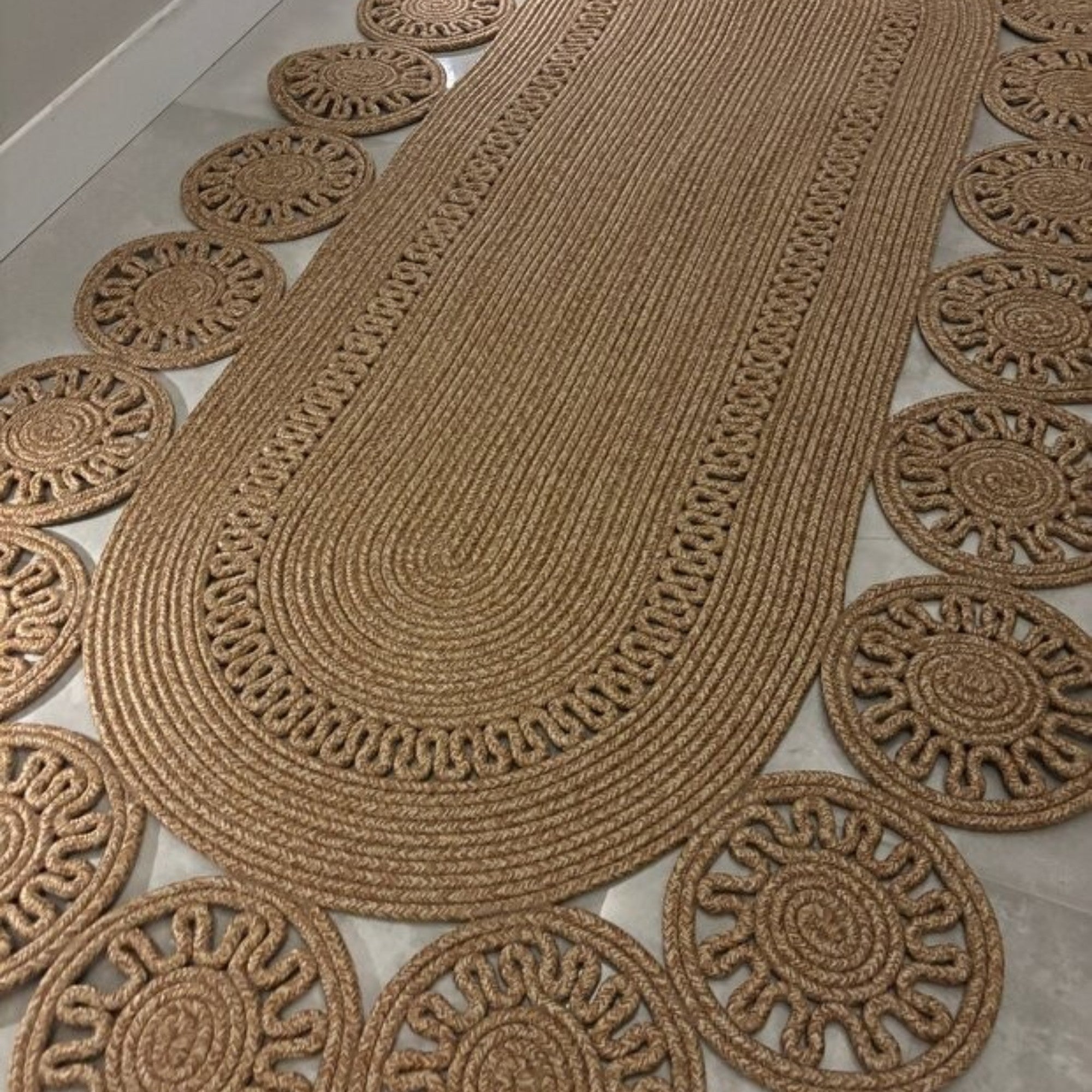 mavaux Marguerite- Stilvoller Teppich im Jute, ideal für Wohnzimmer, Esszimmer & Flur, pflegeleicht und wetterbeständig für Indoor & Outdoor, Boho Design (100x300)