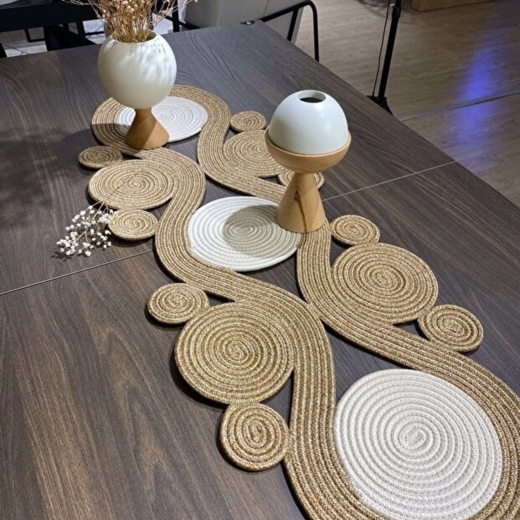 Tischläufer in Jute-Optik, Handgemacht