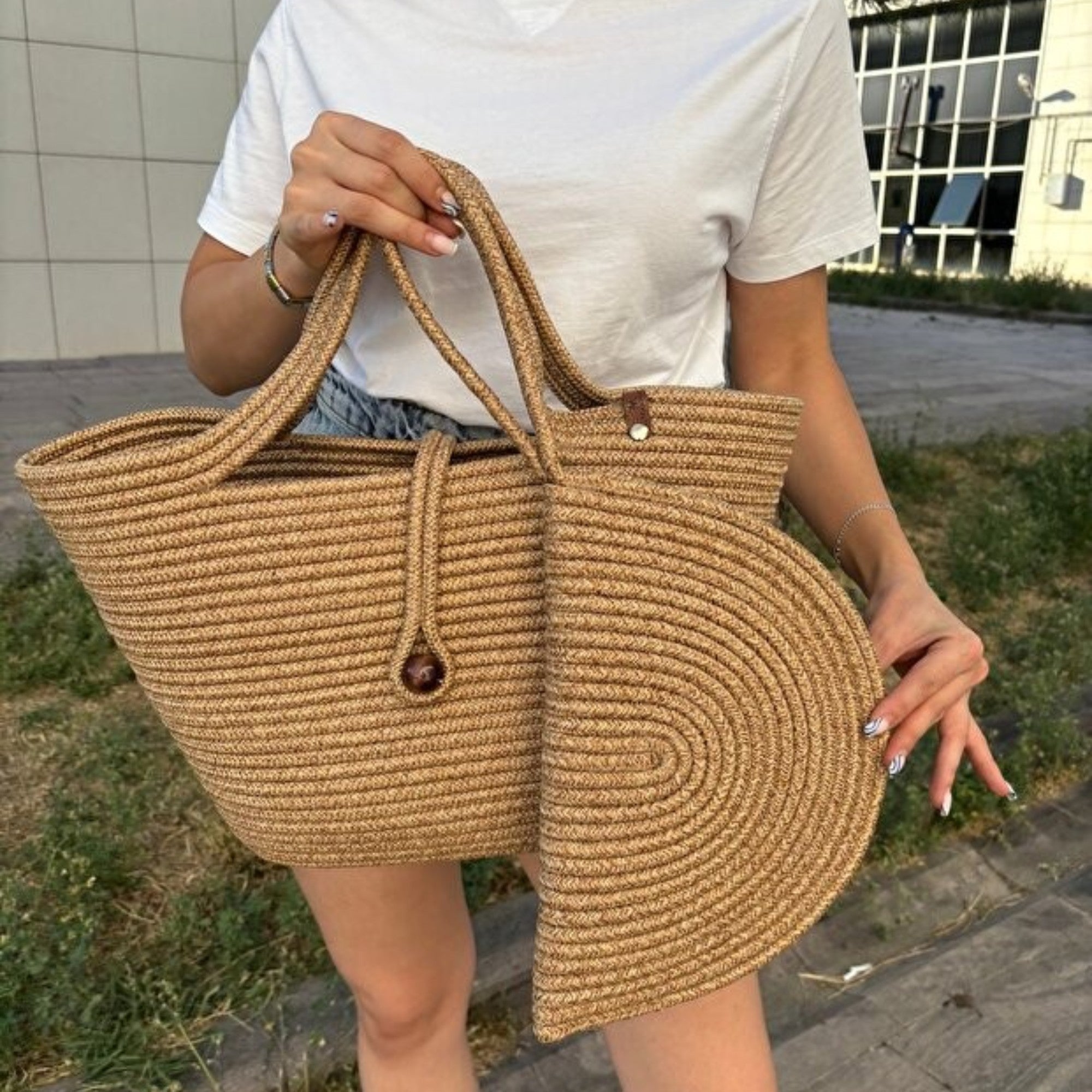 Mavaux Lumos Vegane Clutch aus Jute – Stroh-Handtasche mit Reißverschluss & Knopf