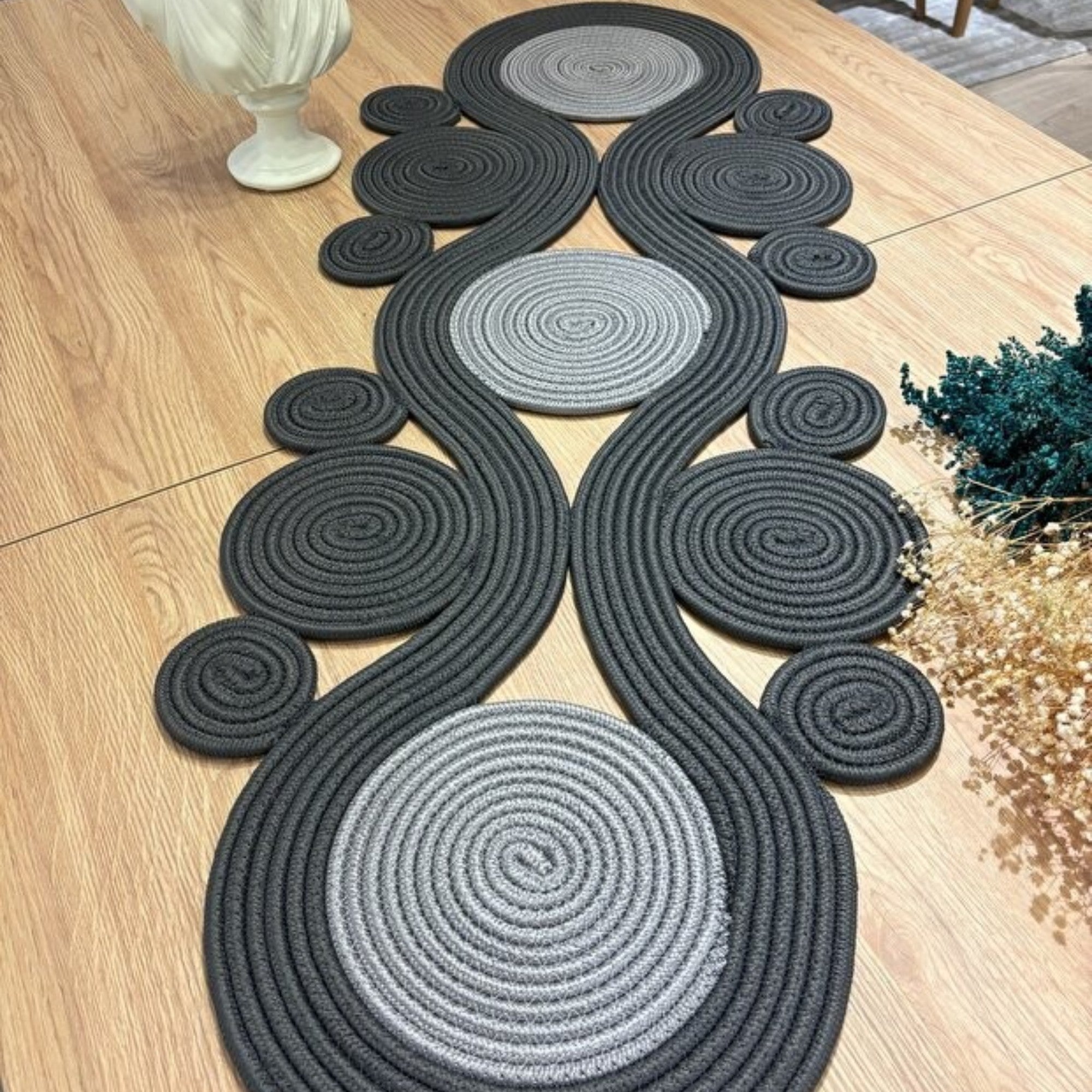 Tischläufer in Jute-Optik, Handgemacht