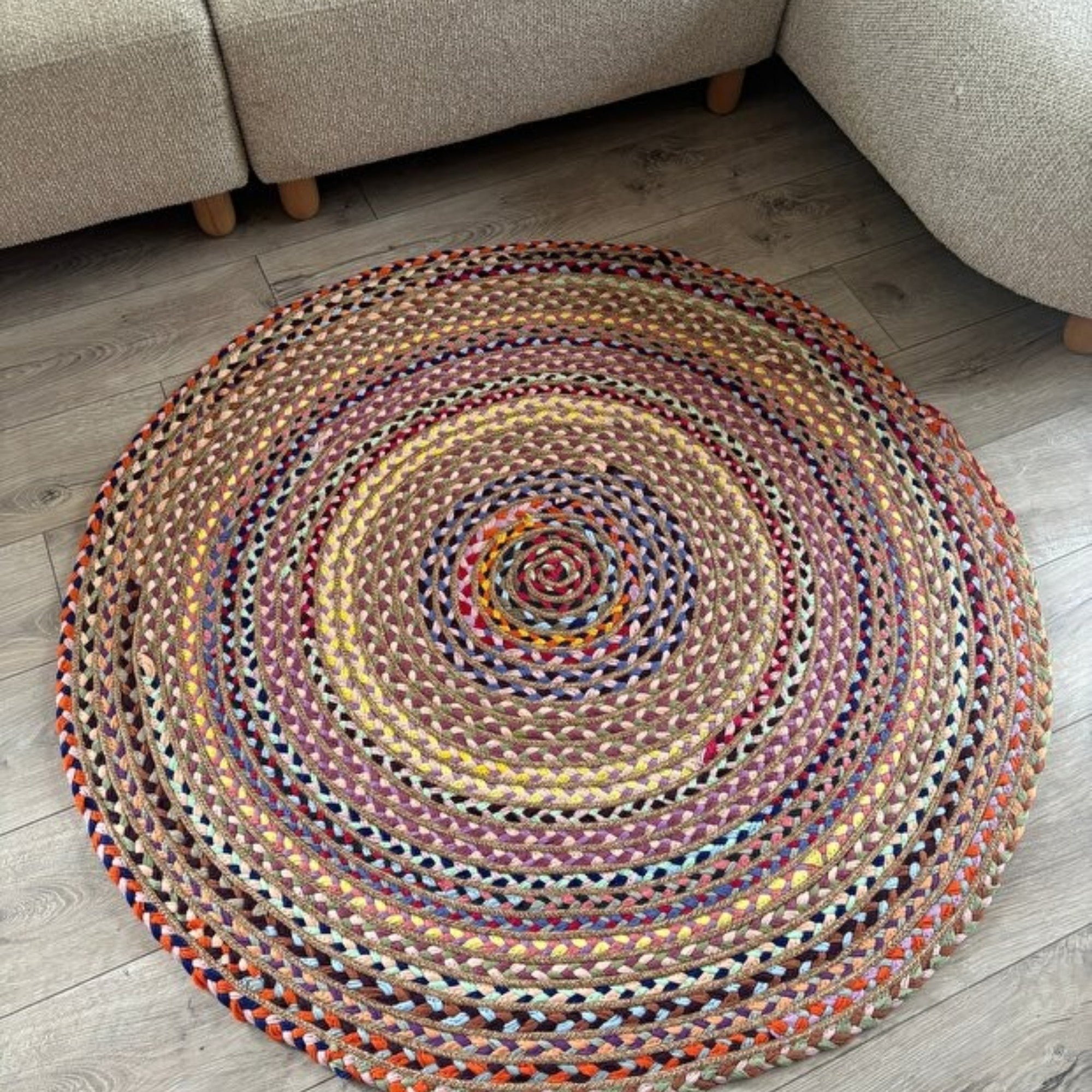 Mavaux Sölen Runder Jute-Teppich, Bunt geflochtener Naturfaser-Kelim für Wohnzimmer