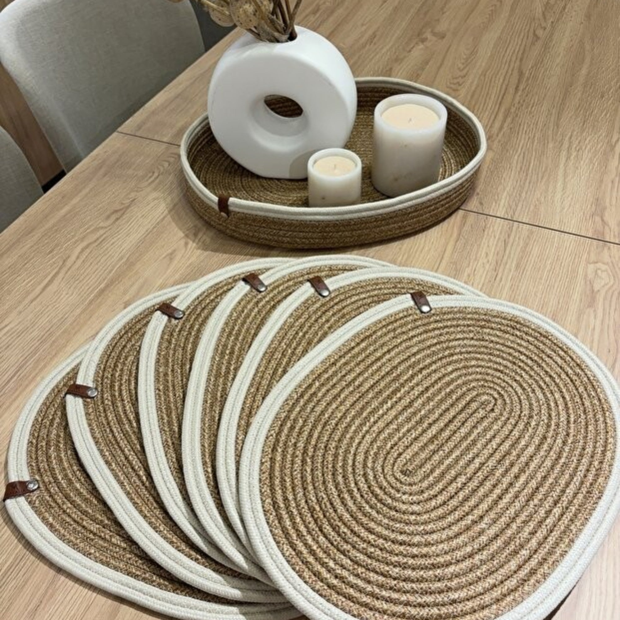 Blaundus 7-teiliges Jute Tischset – Ovale Platzsets & Brotkorb