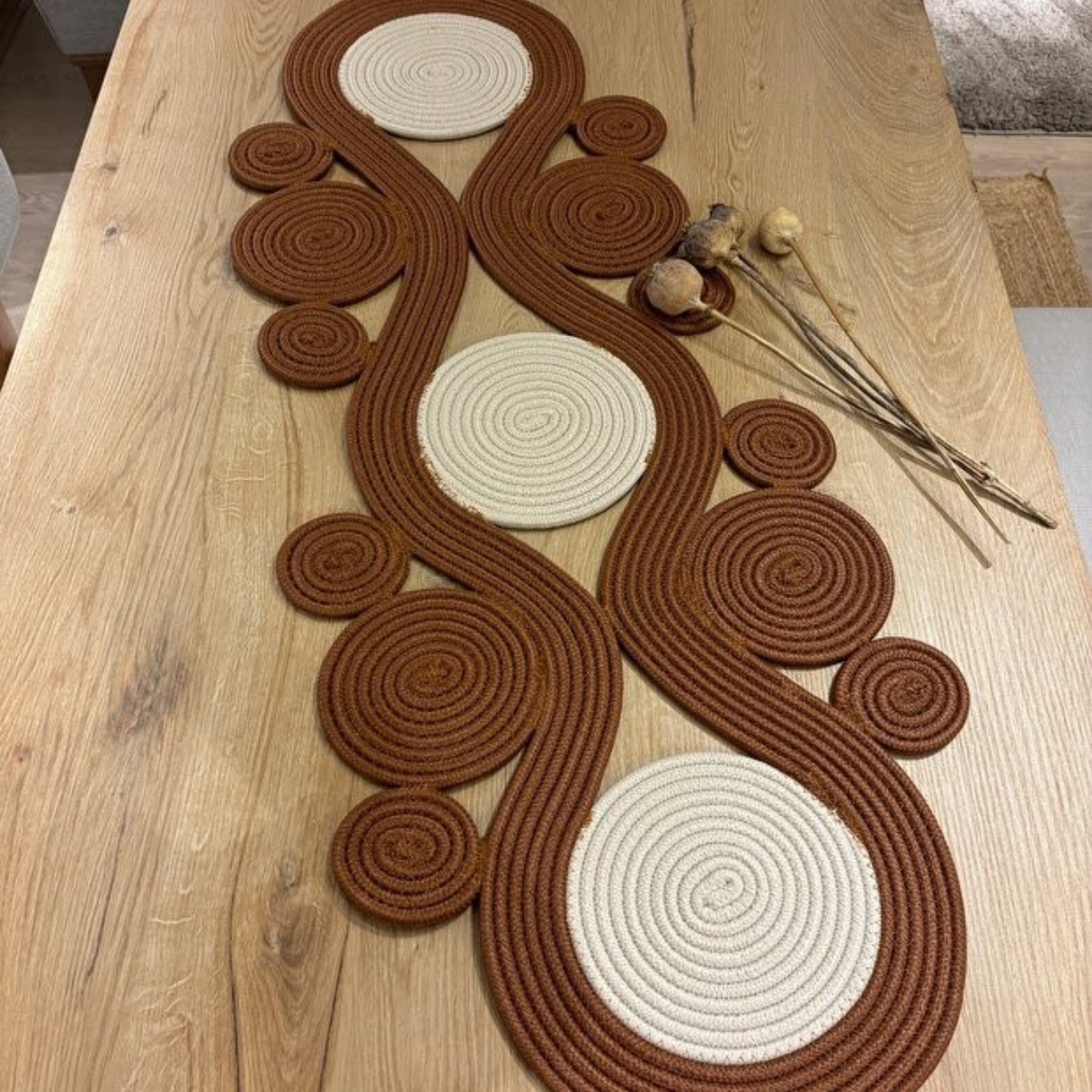 Tischläufer in Jute-Optik, Handgemacht
