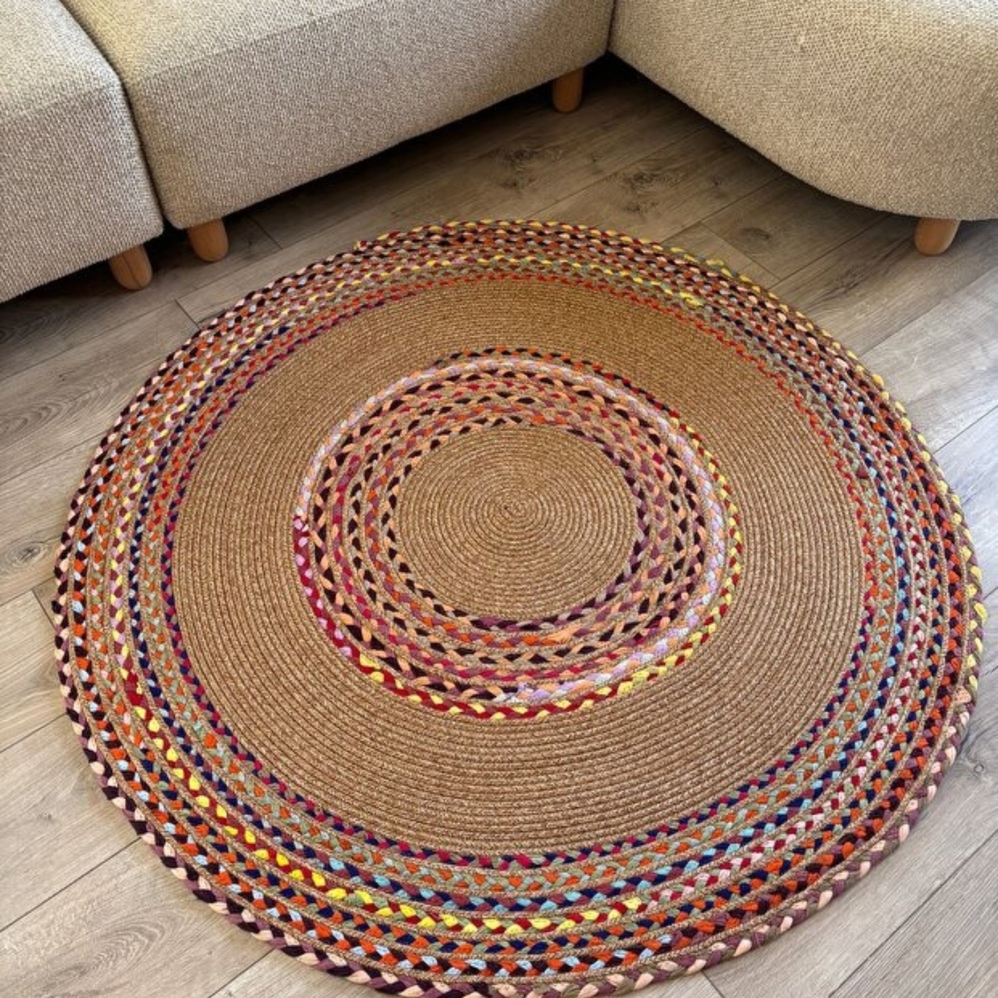 MaVaux Sölen Runder Jute-Teppich, Bunt geflochtener Naturfaser-Kelim für Wohnzimmer