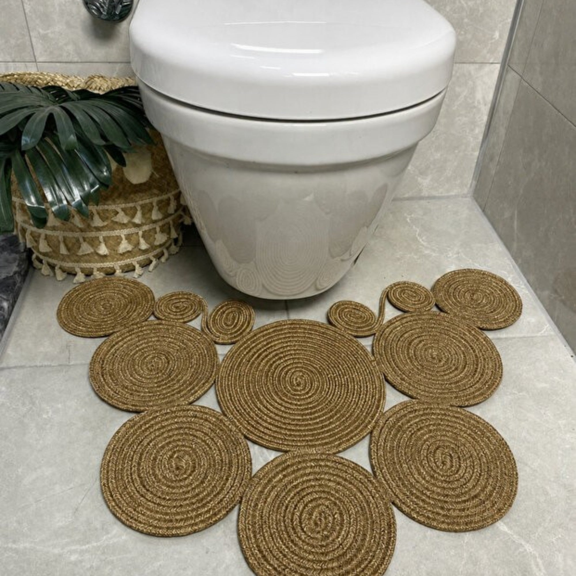 Mavaux Sakura Jute Badematte mit WC-Ausschnitt | Boho WC-Vorleger Rutschfest, 36x50 cm