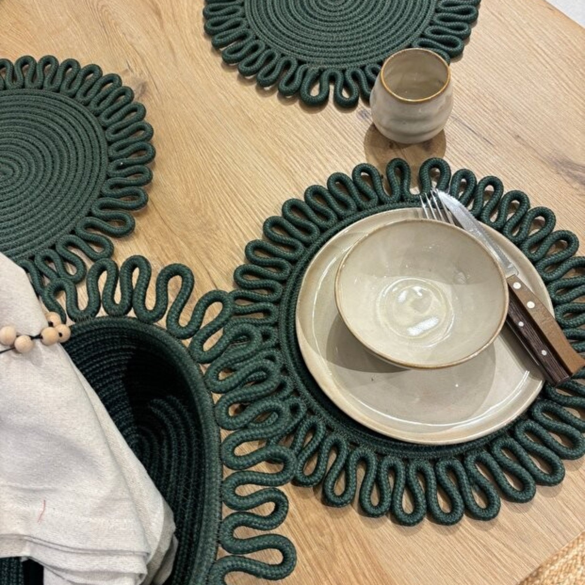 Galaxy Modernes Jute-Platzset und Brotkorb-Set (7-teilig)
